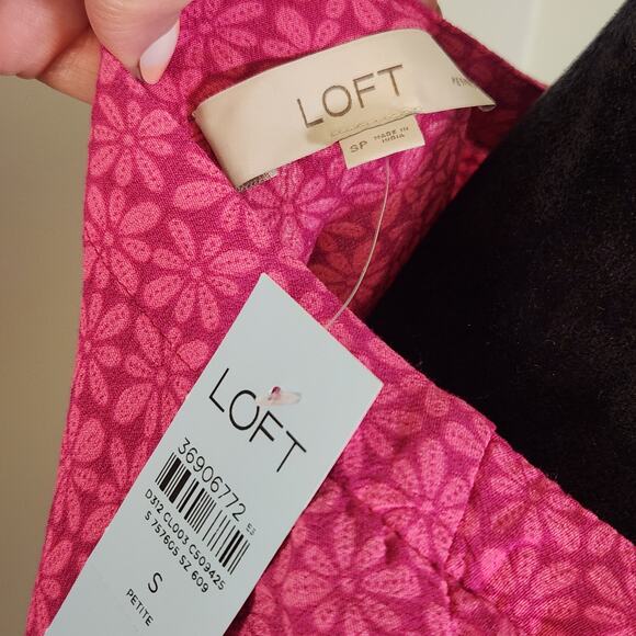 ANN TAYLOR NWT Stamped Puff Sleeve Tie Front Blouse, Size Small Petite - Picture 13 of 13